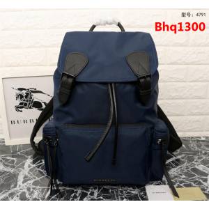 BURBERRY巴寶莉 The Rucksack 男士中號軍旅背包 防雨功能 4791  Bhq1300