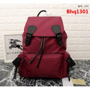 BURBERRY巴寶莉 The Rucksack 男士中號軍旅背包 防雨功能 4791  Bhq1301