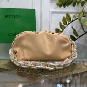 Bottega veneta高端女包 98078 寶緹嘉2021款鏈雲條朵包 BV經典款粗鏈條雲朵包  gxz1129