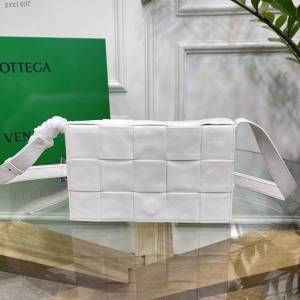Bottega veneta高端女包 KF0022 寶緹嘉小牛皮編織女包 BV經典款CASSETTE五格油臘皮包  gxz1407