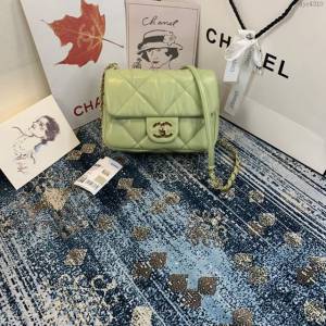 Chanel女包 香奈兒專櫃最新款菱格泡泡包 Chanel果綠色羊皮口蓋包 AS2232  djc4310