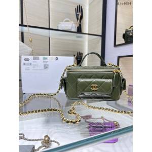 Chanel專櫃22k新品口袋長盒子鏈條包 AP3017Y 香奈兒油臘羊皮女士手提化妝包 djc4684