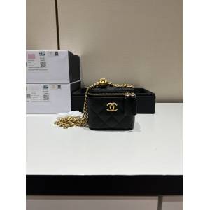 Chanel專櫃新款鏈條小盒子女包 香奈兒春夏愛心調節扣大爆款口紅包 djc6960