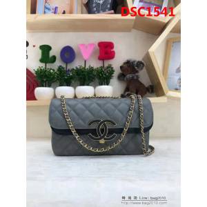 香奈兒CHANEL 57275 2018最新款小牛皮鏈條挎包 法國進口小羊皮配金色五金 DSC1541