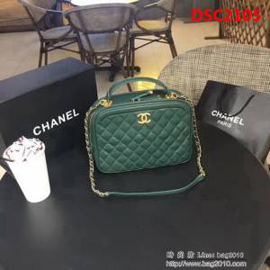 香奈兒CHANEL 57906 正品開發2018新款化妝包手提肩背鏈條包 DSC2105