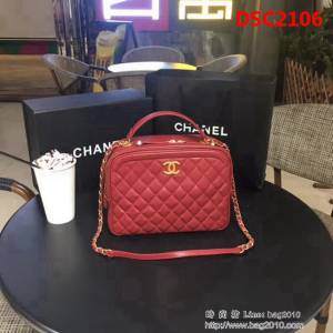 香奈兒CHANEL 57906 正品開發2018新款化妝包手提肩背鏈條包 DSC2106