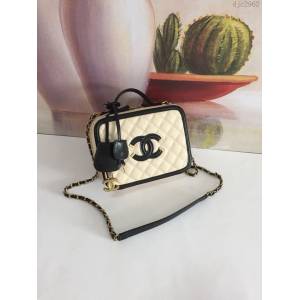 Chanel女包 93342 四方盒化妝包 魚子醬牛皮 香奈兒化妝包 Chanel手提斜挎包  djc2962