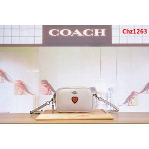 COACH蔻馳 白色愛心 F58391 頭層牛皮 刺繡斜挎 手拎雙拉鏈多用女包  Chz1263