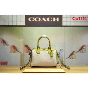 COACH蔻馳 57498 經典PVC配牛皮 波斯頓枕頭包 可手提單肩斜跨  Chz1351