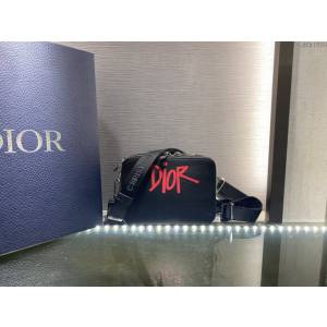 Dior男女同款包 迪奧ESSENTIALS新年限量款牛轉乾坤相機包 Dior肩背斜挎包  dfk1500