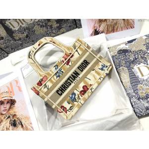 Dior女包 迪奧Book Tote扶桑花帆布迷你托特包 Dior刺繡購物袋  dfk1770