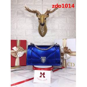 DIOR迪奧 藤格紋系列 原版皮 市場最火爆款 鏈條斜挎包  zdo1014