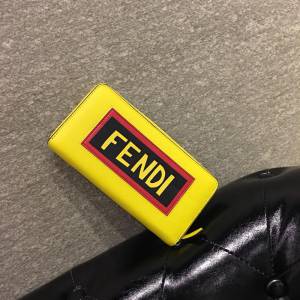 FENDI芬迪 小牛皮 手工縫製 多卡位 小怪獸潮人錢包  fd1153
