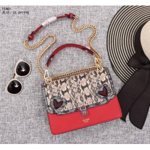 FENDI芬迪 大號 Fendi 8809 2018春夏新款 情人節禮物KAN I LOGO牛皮手袋  fd1294