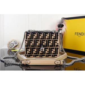 FENDI芬迪 小號 FENDI KAN I 超密織繡花工藝 時尚手提肩背包 8833  fd1450