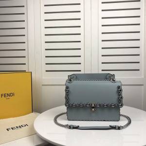 FENDI芬迪 大號 Fendi 2018 秋冬新款 Kani翻蓋式手袋 可斜背亦可手提 088  fd1458