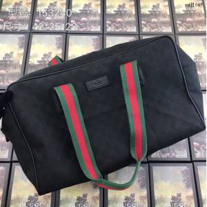 Gucci包 古馳2020新款 火爆款布配皮專櫃同款旅行袋 Gucci手提包 153240克色  gdj1047
