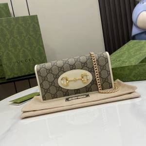 Gucci專櫃古馳最新款Horsebit 1955系列鏈條錢包 jh1975型號：621892