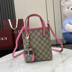 Gucci專櫃古馳最新款飾貓頭鷹細節GG迷你手提肩包 jh2013型號：831899