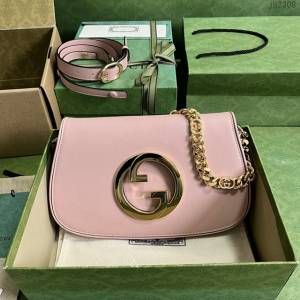 Gucci專櫃古馳最新款Blondie互扣腋下包鏈條女包 jh2308型號 ：699268