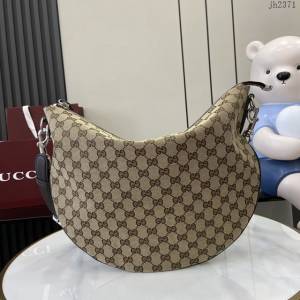 Gucci專櫃古馳最新款2025早春系列Body雙鎖扣手袋中號肩背包 jh2371型號：817420
