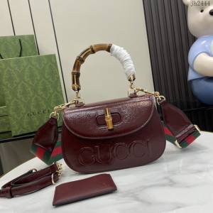 Gucci專櫃古馳最新款Bamboo 1947系列小號竹節手提包 jh2444型號：675797