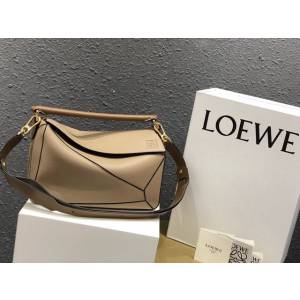 LOEWE包包 羅意威Puzzle中號荔枝紋手提斜挎包 10171  tcl1006