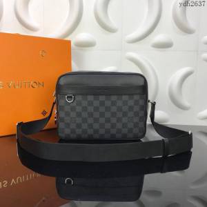 路易威登LV男包 頂級原單 N40087 Trocadero NM小號郵差包 Damier Graphite塗層帆布 男士單肩斜挎包  ydh2637