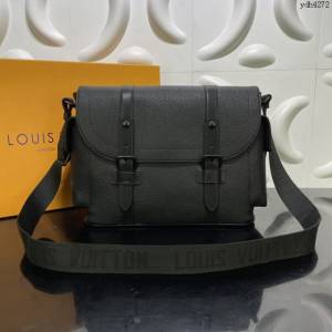 LV專櫃新款男包 路易威登Flight Case郵差包 M58494 LV黑色全皮荔枝紋男士單肩斜挎包  ydh4272