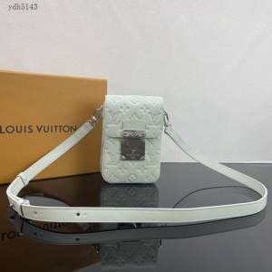 Lv路易威登2023專櫃新款S Lock Vertical迷你手袋 LV老花單肩斜挎手機包 M81524 M82568 ydh5143