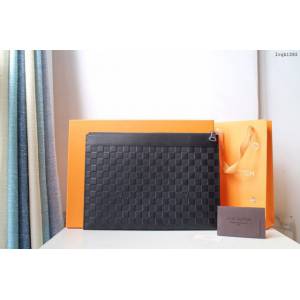 lv手包 M60112壓格 Pochette Apollo手袋 lv小牛皮男士手拿包  lvqb1393