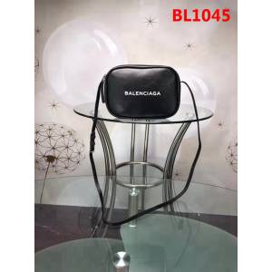 BALENCIAG巴黎世家 爆款相機包 BALENCIAGA EVERYDAY系列 年秋冬爆款 斜挎包  BL1045