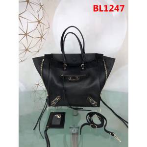 BALENCIAG巴黎世家 頂級原版 經典款蝙蝠包 義大利進口 時尚百搭手提肩背包  BL1247