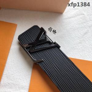 路易威登LV 原單品質LV Initiales 40mm 黑色水波紋腰帶 經典款男士皮帶 M9229  xfp1384