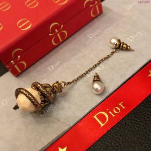 Dior飾品 迪奧經典熱銷款AB款耳釘 Dior不對稱耳環  zgd1195