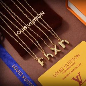 Louis Vuitton新款飾品 路易威登字母項鏈 LV簡約金色字母鎖骨鏈  zglv2005