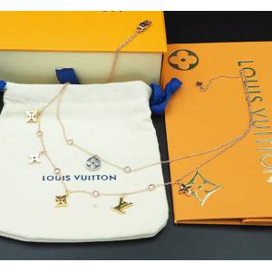 Louis Vuitton新款飾品 路易威登雙鏈帶鎖骨鏈 LV四葉草吊墜可調節項鏈  zglv2009
