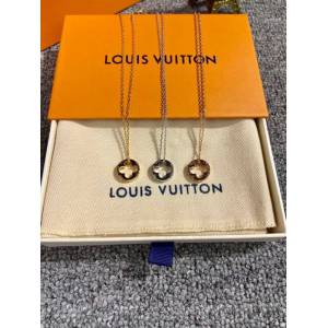 Louis Vuitton新款飾品 路易威登四葉草鏤空項鏈 LV圓形老花鎖骨鏈  zglv2034