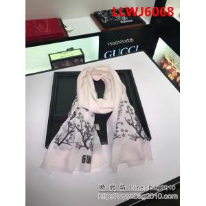 GUCCI古馳 樹枝花奔刺繡系列 2018秋冬時尚羊絨圍巾 YSGQ1810 LLWJ6068