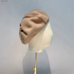 CHANEL專櫃新款女士百搭款貝蕾帽 鏤空設計 香奈兒羊羔毛貝蕾帽  mmj1628