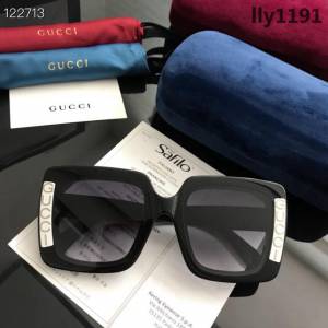 GUCCI古馳 19年春夏新品 GG0556S 方形大框太陽鏡 適合各種臉型 經典太陽鏡  lly1191